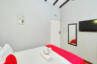 Camera Singola con Doccia e Servizi Igienici in Comune