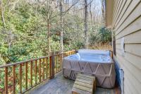 Hot Tub & Streamside Bliss! Topton Mtn Haven - B&B Topton