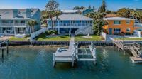 Relax at our Bay waterfront Home - B&B Clearwater Beach