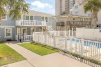 Crescent Beach 3 Bedroom with Pool, Across the Street from Ocean - B&B Myrtle Beach