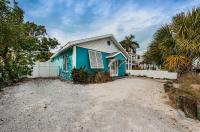 Beautiful Waterfront Beach Cottage. Sleeps 6 - B&B Clearwater Beach