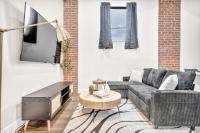 The Pearl Hideaway Cozy West Side Gem Near DT - B&B Cleveland