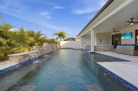 ⚓Aqua Luxe Escape! Brand new luxury pool home!⚓ - Bed and Breakfast Bradenton