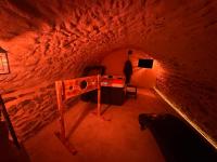 L'Alcôve Secrète Suite médiévale avec Spa - B&B Cusset