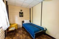 Single Room with Shared Bathroom