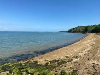 Splendid, spacious 7 Bedroom holiday home with Hot Tub - Isle of Wight - Chambres d'hôtes Wootton Bridge