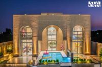 StayVista at Blume Villa with Pool, BBQ - B&B Jaipur