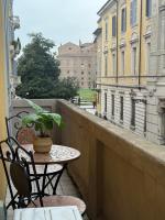 LA VIOLETTA DI PARMA // DEL DUCATO - B&B Parma