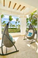 Stylish Lux Beach Condo Aquamarina Cap Cana - B&B Punta Cana