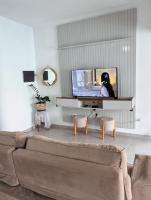 Casa com piscina a 150 m da praia c - B&B Ilha Comprida