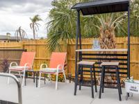 Englewood, Manasota Keys - 2 Bedroom Luxury Villa, Pool, Game room, 6 min to Beaches next to Canal - Chambres d'hôtes Englewood