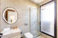 Luxury villa with spa, gym and cinema 15 min from center - Ferienwohnung Marrakesch