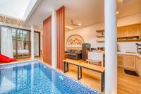 Trendy 2 Bedroom Villa close to Canggu & Seminyak - Chambres d’hôtes Kerobokan
