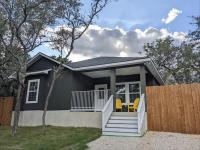 Cheerful 3BR 2BA House Minutes from Canyon Lake - Ferienwohnung Canyon Lake