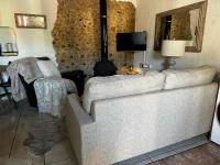 Smugglers Cottage Barn Conversion AONB with Pool and Jacuzzi - B&B Whitchurch Canonicorum