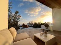 Chalet Emily Alpine Chic with Hot Tub and Ocean View - B&B Costa Teguise