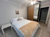 Spacious 3BR Retreat - 3 Min to Downtown - B&B Winnipeg