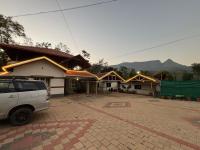 New Hambala Homestay - Chambres d’hôtes Attigundi