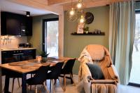 Massage chair -all-year HOT TUB - kids playground - bike trails - B&B Nové Město pod Smrkem