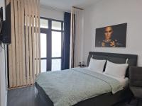 Studio Motrou Pacii Militari - B&B Bucharest