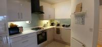 Stylish 2BDR Apt with Large Balcony near City - Chambres d'hôtes Dublin