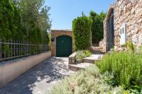 Casa ol'Bol - Modern Apartment with Seaview and Private Large Backyard - Chambres d’hôtes Bol