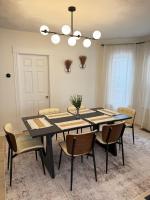 Modern 2BR Getaway Near Revere Beach - Bed and Breakfast Revere