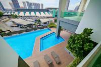 Twin Tower Residence - Ivory & Pop 2BR - Walk to CIQ - Chambres d'hôtes Johor Bahru