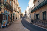 Comédie ST-Roch - T2 - Hypercentre Gare - CLIM & NETFLIX - B&B Montpellier
