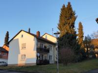 Gemütliche Ferienwohnung Whole Apartment Merlion 65sqm, WLAN WiFi, 3 Zi Rooms, Taubertal KGH - B&B Lauda-Königshofen