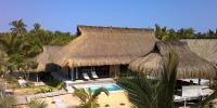 Sunset Villa - Beachfront Villa with Private Pool by Karula - Chambres d’hôtes Cabo Nhamua