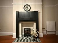 Large Luxury 4 bedroom home with parking - Bed and Breakfast Manchester
