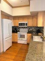 Beachfront Condo - Walk to Beach, Sunrise views - Ferienwohnung Sheboygan