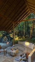 Dalakit House Hidden Garden Oasis - B&B Lambojon