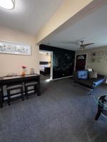 Private Quiet Guest House Near UNC Charlotte - B&B Charlotte