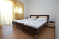 Apartamento de 1 dormitorio con terraza (5 adultos)