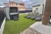 Villa Stella Lux ,3 Bedroom Villa with Jacuzzi near Split - Bed and Breakfast Kutleše