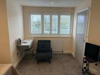 ROSE-WOOD Gatwick - B&B Horley