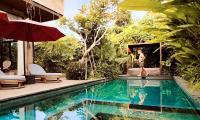 Pigstone Design Studios Beachfront - B&B Tanah Lot