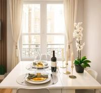 Louvre - Premium apartment for 4 - Bed and Breakfast Parijs