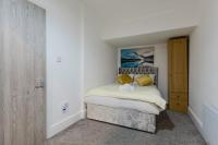 Hullidays - Secret Theatre Hideout - B&B Hull