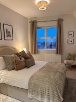 Penthouse Retreat - Southampton City Centre, Sleeps up to 4 & Free Allocated Parking! - B&B Southampton