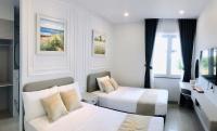 Tweepersoonskamer met 2 Aparte Bedden en Eigen Badkamer
