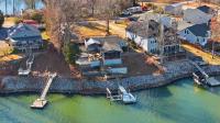 Deep Water Stays on Lake Murray - B&B Lake Murray Shores