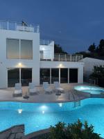 Sea Whisper Villa - B&B Scurta