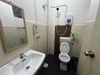 Homestay Adelia SI - B&B Seri Iskandar