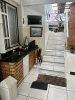 2 bedroom house, 700m from the sea in downtown BC, casa de 2 quartos centro de BC - B&B Balneário Camboriú