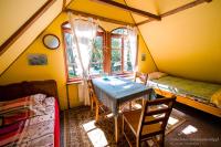 Chambre Double (2 Adultes + 1 Enfant)