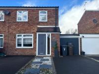 Stylish Solihull Home Near NEC JLR & Airport Free Parking & Garden - Chambres d'hôtes Sheldon