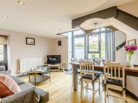 2 Bed in Brecon oc-bn100 - B&B Cray